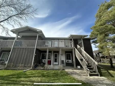 1660 St. Mary's Road | 1660 Saint Mary's Road, Winnipeg
