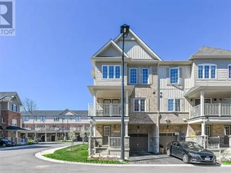 26 - 88 DECORSO DRIVE | 26 - 88 DECORSO DRIVE, Guelph