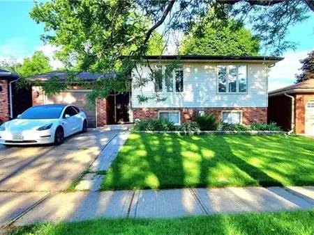 25 GOODS Lane | 25 GOODS Lane, Brantford