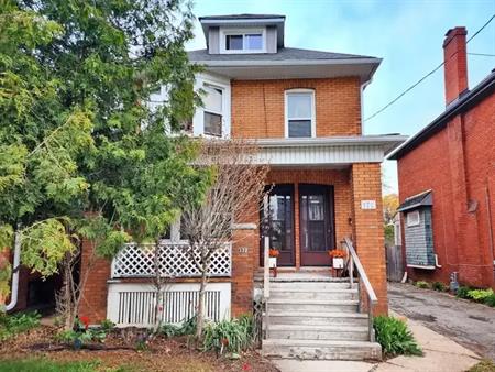 172 Ottawa Street South | 172 Ottawa Street South, Hamilton