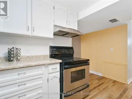 2 BUSHFORD STREET | 2 BUSHFORD STREET, Clarington