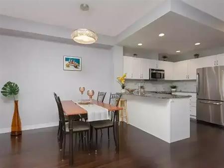Spencer Smith Park STRATA Condo | 551 Maple Avenue, Burlington