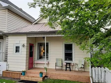 Cute Inglewood Character Home | 2713 17 Street Southeast, Calgary
