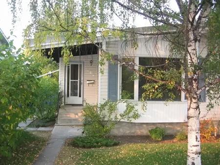 Charming 3-Bedroom Family Home in Westgate – Quiet, Central, & Full of Character | 198 Westview Drive Southwest, Calgary