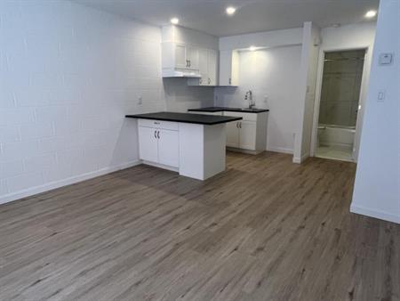 À LOUER – 2 ½ à Sherbrooke | Tout Inclus