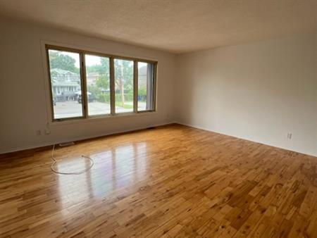 201-58 AVE GATINEAU-Joli Appartement 3 C