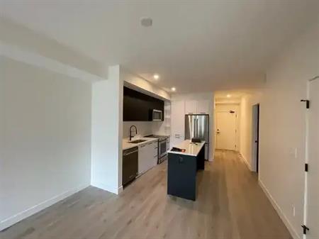 2635 King George Boulevard, Surrey, BC, Canada | 2635 King George Boulevard, Surrey