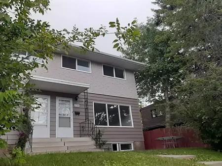 5 bedroom newly renovated home. Great for entertaining! | 1740 34 Avenue Southwest, Calgary