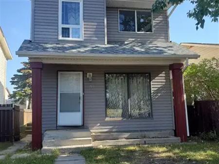 Cozy one bedroom basement suite close to amenities and transit | 139 Castlegreen Close NE, Calgary