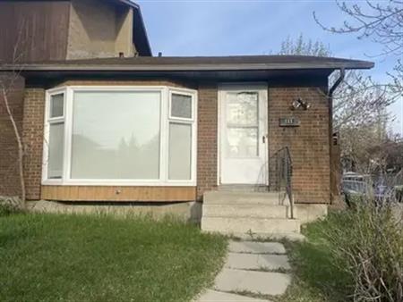 Newly Renovated | 111 Whiteridge Place Northeast, Calgary