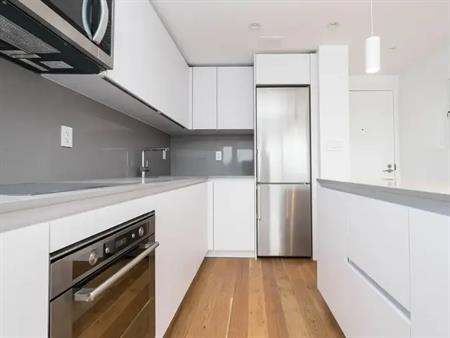 150 Donway & 4 Overland | 4 Overland Drive, Toronto