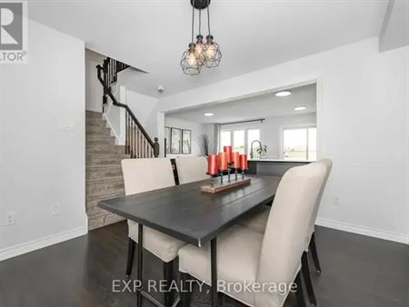 103 CRANESBILL ROAD | 103 CRANESBILL ROAD, Ottawa