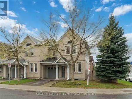 111 TACOM CIRCLE | 111 TACOM CIRCLE, Ottawa
