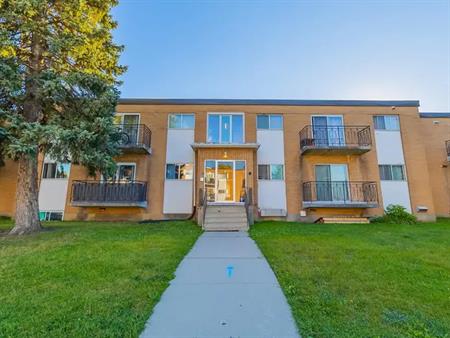 Kipling Apartments | 141 Kipling Avenue, Kitchener