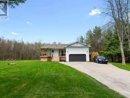2554 CREEMORE AVENUE | 2554 CREEMORE AVENUE, Clearview