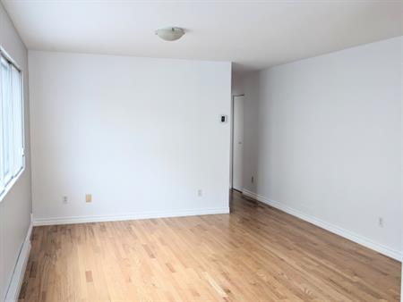 5½ à Louer, Sainte-Rose, Laval