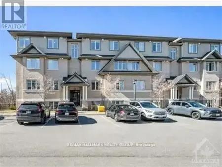 C - 35 TADLEY PRIVATE | C - 35 TADLEY PRIVATE, Ottawa