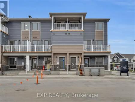912 LILLIAN FREIMAN PRIVATE S | 912 LILLIAN FREIMAN PRIVATE S, Ottawa