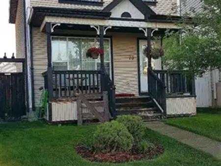HUGE YARD, 4 BDRM, w DEVELOPED BASEMENTDog friendly - 3 Blocks to CTrain | Calgary