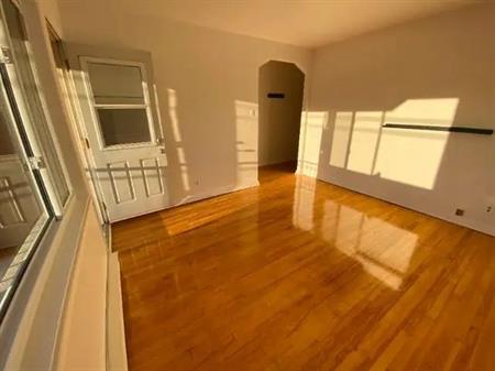 7e Avenue, LACHINE, QC H8S 2Z6