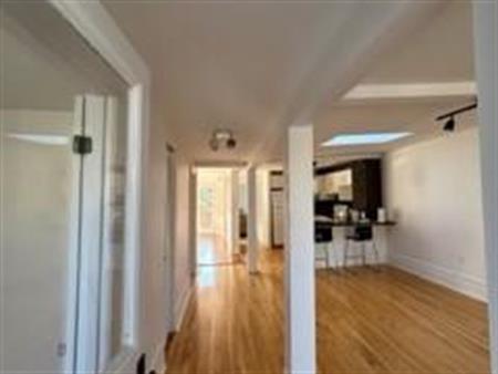 5 1/2 - Montréal - 1 900 $/mois