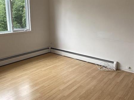 Immeuble - 2431 Maisonneuve 4 ½ à Louer - Secteur Nord