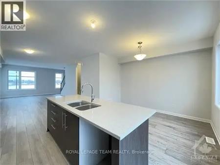 1055 SPEEDVALE COURT | 1055 SPEEDVALE COURT, Ottawa