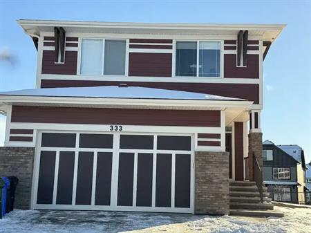 Modern Secondary Suite for Rent – Private Entrance & Utilities Included" | 333 Magnolia Place Southeast, Calgary