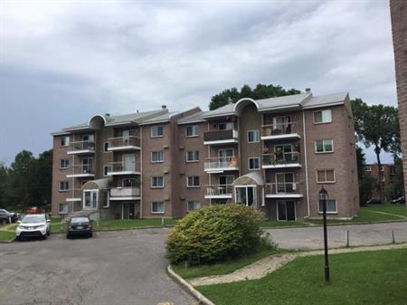 2 CH - 1 SDB - Québec - $1,189 /mo