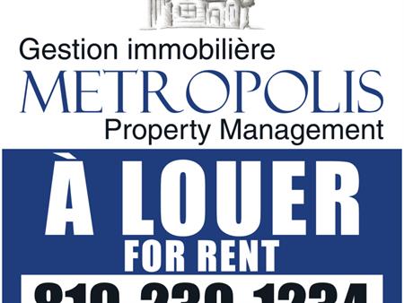 SUPERBE ET SPACIEUX CONDO