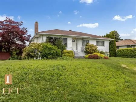 Spacious 6-Bedroom House for Rent in North Burnaby | 4861 Highlawn Drive, Burnaby