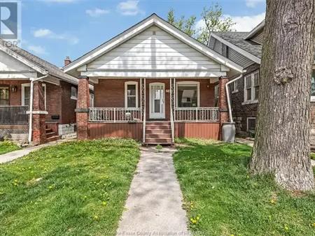 1548 Dougall AVENUE | 1548 Dougall AVENUE, Windsor