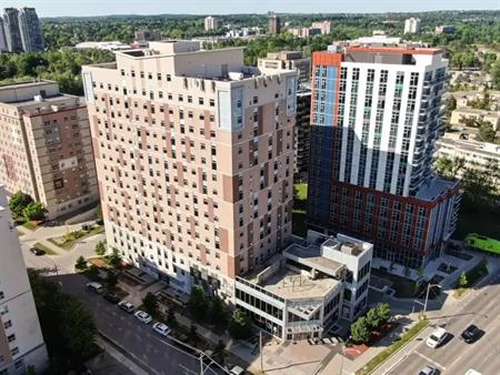 Linden Village | 203 Lester, Waterloo