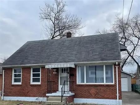 5245 WYANDOTTE STREET East Unit# UPPER | 5245 WYANDOTTE STREET East Unit# UPPER, Windsor