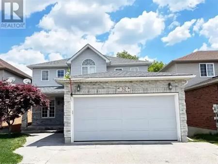 32 FOXMEADOW Road Unit# Upper | 32 FOXMEADOW Road Unit# Upper, Cambridge