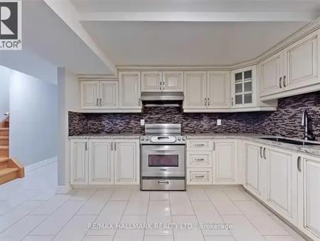 LOWER UNIT - 160 TOWER HILL ROAD | LOWER UNIT - 160 TOWER HILL ROAD, Richmond Hill