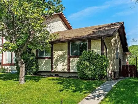 Legal Large 2 Bedroom + 1 Office/Den/storage Suite | 10 Edgewood Rise Northwest, Calgary