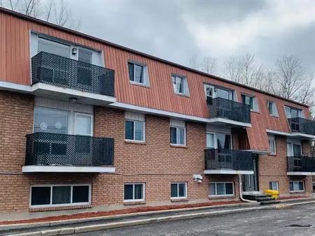 6632 Notre Dame St Unit 205 | 6632 Notre Dame St, Ottawa