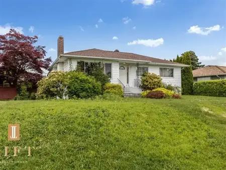 Spacious 6-Bedroom House for Rent in North Burnaby | 4861 Highlawn Drive, Burnaby