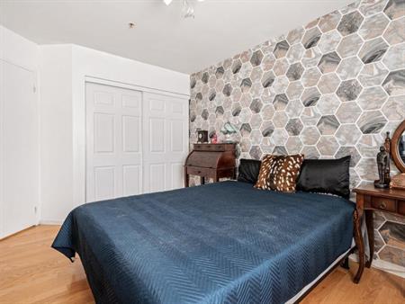 Appartement Condo 4 1/2 à Louer