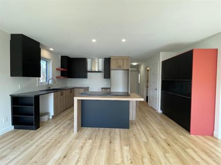 Appartement 4 1/2 moderne et très lumineux