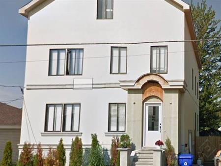 10 Rue Rodolphe (Gatineau) 4 ½ Rénové Tout Inclus