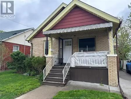 1757 ROONEY STREET | 1757 ROONEY STREET, Windsor