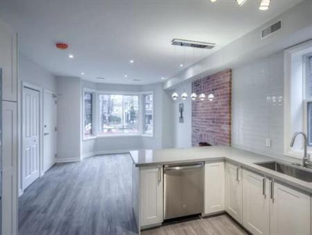 82 Parkway Ave., Main | 82 Parkway Avenue, Toronto