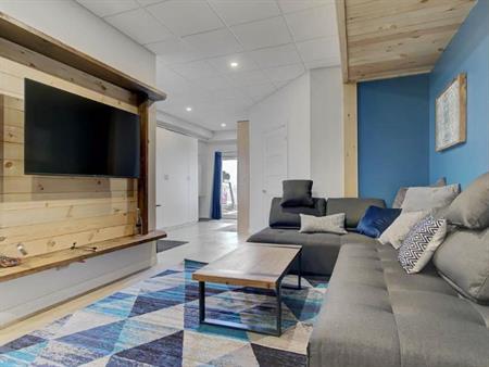 1er JUIN 2025 - Le 2026 A - Le Nid Douillet - Beau condo 3 1/2 près du Mont-Sainte-Anne, meublé et tout inclus avec stationne