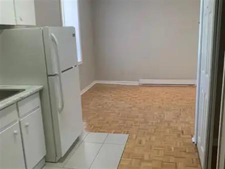 8 - 45 KING AVENUE W | 8 - 45 KING AVENUE W, Clarington
