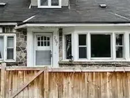 299B LORETTA AVENUE S | 299B LORETTA AVENUE S, Ottawa