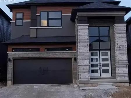 69 GEORGE BRIER DRIVE E | 69 GEORGE BRIER DRIVE E, Brant