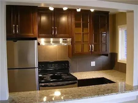 Available June 1-Beautiful 2 bedroom Fully furnished unit on greenspace | 2 - 124 44 Avenue Northwest, Calgary