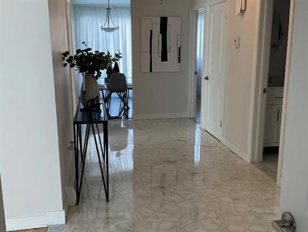 Rez-de-chaussée 6 1/2 logement à louer appartement 1er étage